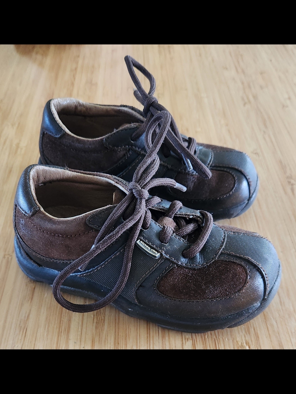 Stride Rite Brown Leather Toddler Shoes with Lace-Up